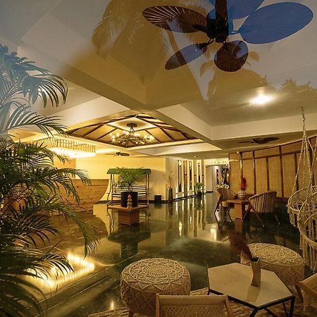 ทรีเฮาส์ ซิลเคน แซนด์ Hotel โคลวา ภายนอก รูปภาพ