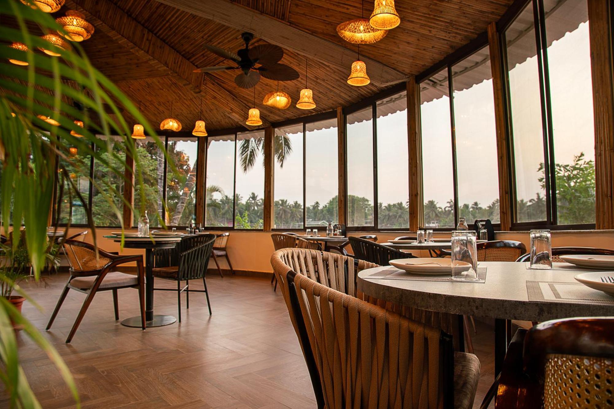 ทรีเฮาส์ ซิลเคน แซนด์ Hotel โคลวา ภายนอก รูปภาพ