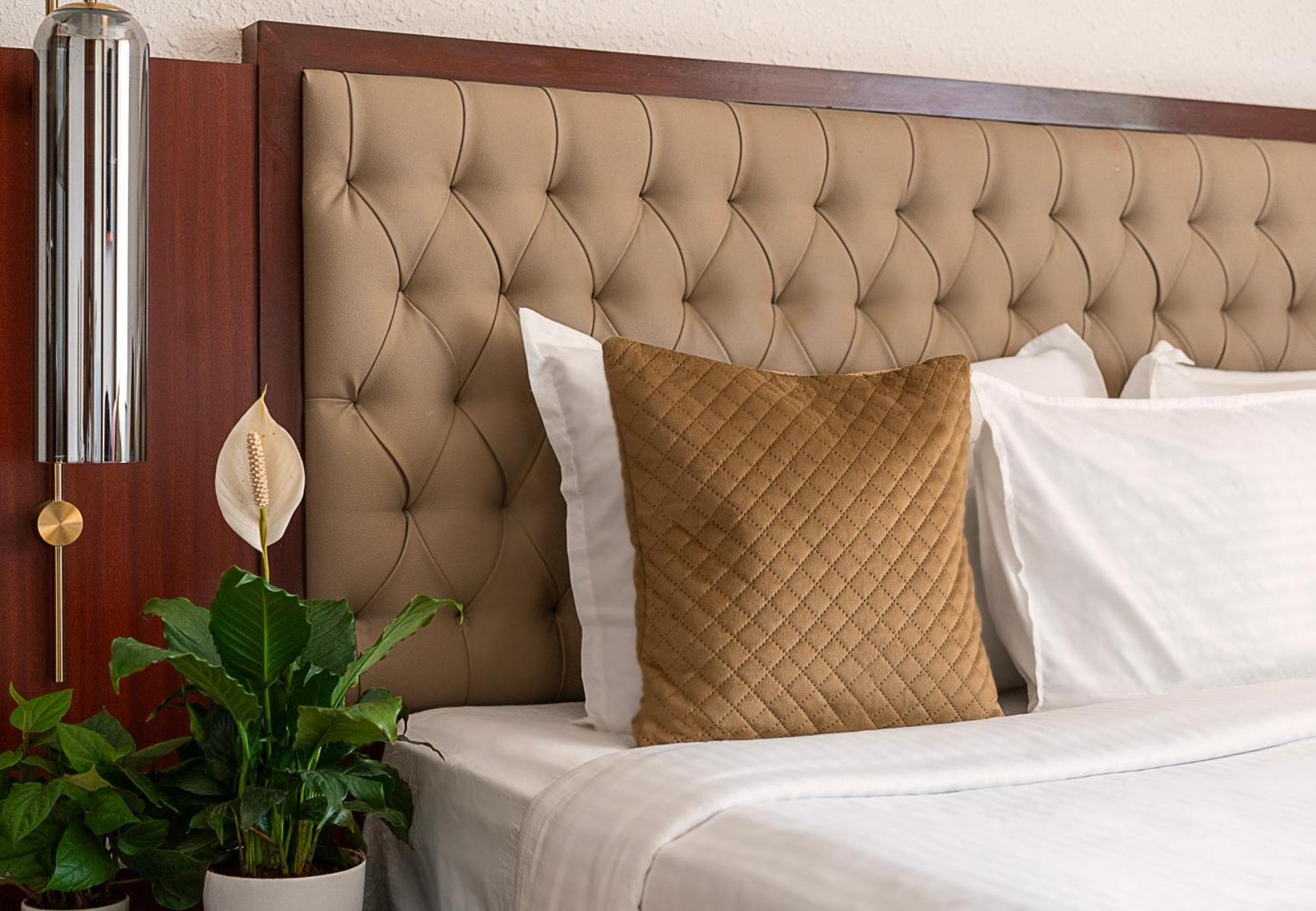 ทรีเฮาส์ ซิลเคน แซนด์ Hotel โคลวา ภายนอก รูปภาพ