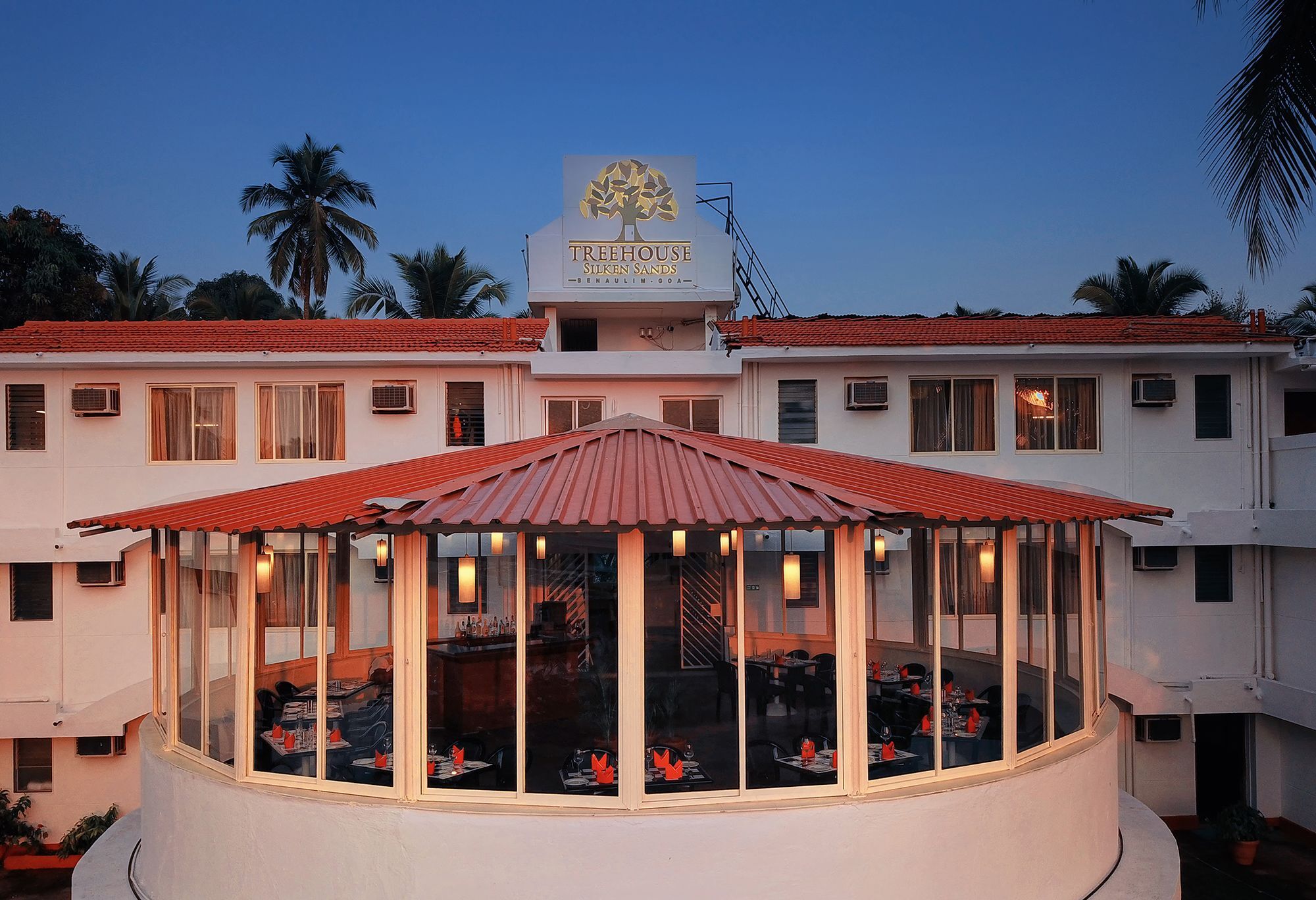 ทรีเฮาส์ ซิลเคน แซนด์ Hotel โคลวา ภายนอก รูปภาพ